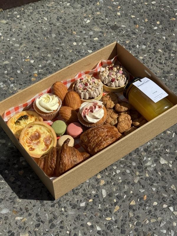 La Belle Mother's Day Box